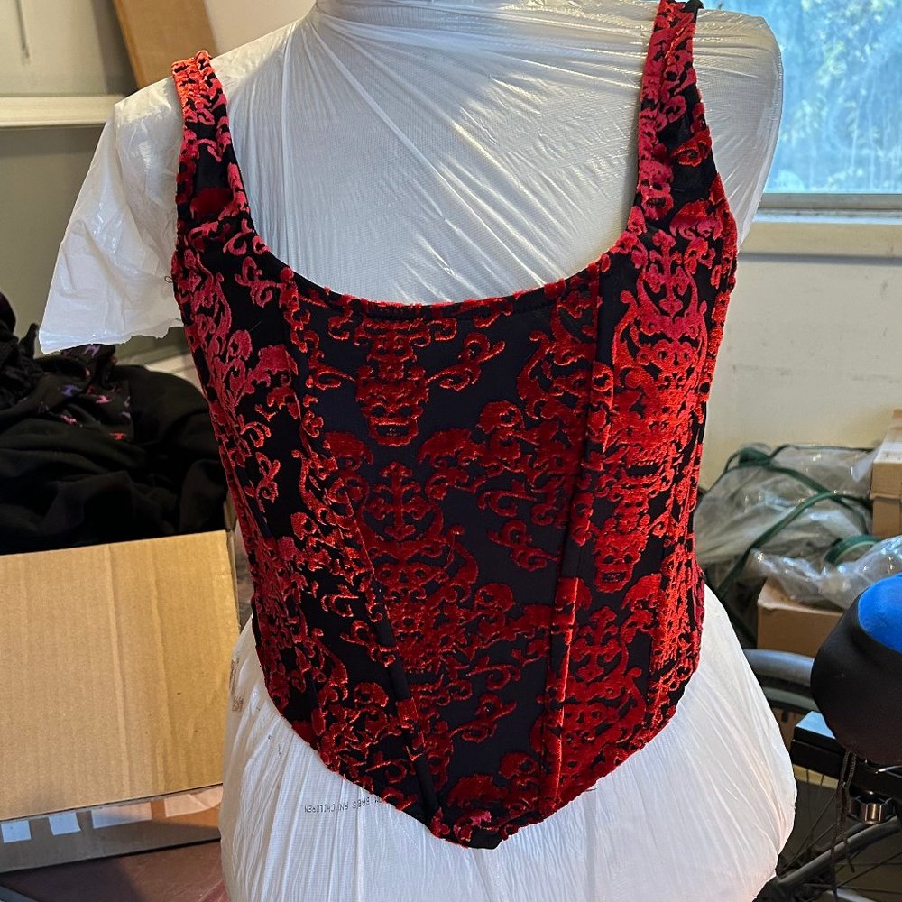 Killstar Snarl Corset Top size Medium, NWT
